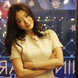 Park Shin Hye Ingin Operasi Hidung dan Jari