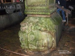 Kisah Patung Medusa di Kolong Kota Istanbul