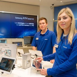 Ternyata... Toko Samsung Kreasi Desainer Apple Store