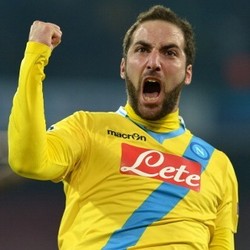 Higuain Pengganti Sempurna Cavani