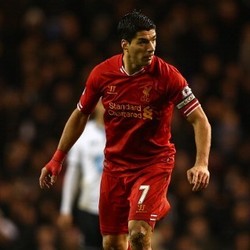 Liverpool Segera Hadiahi Suarez Kontrak Baru