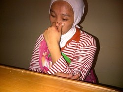 Menangis di Kantor Polisi, Ini Dia Ervina Ibu Tiri Adit