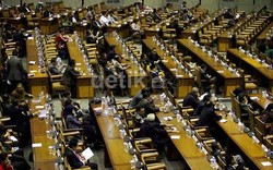  Lawan Keputusan FPPP, Ahmad Yani dan Lukman Hakim Tolak Perpu MK