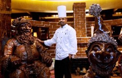 Wah, Santa Claus Cokelat Ini Dibuat dari 500 Kilogram Cokelat!