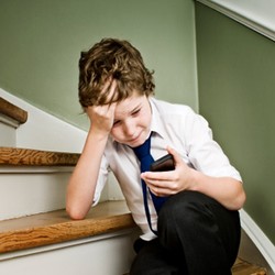 Jauhkan Anak dari Cyberbullying, Ini Caranya