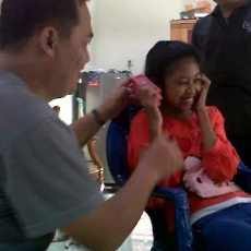 Masudin Belajar Terapi Syaraf Tuna Rungu dari Profesor di Malaysia