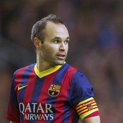 Barca Perpanjang Kontrak Iniesta