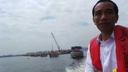Pengguna KJS Membeludak, Jokowi Tambah 600 Tenaga Medis