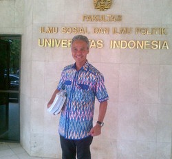 Canda Ganjar Soal Tukang Tempe dan Perakit Bom