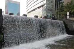 Sungai Cantik di Ibukota K-Pop