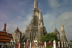 Libur Natal ke Bangkok, Mampir ke Wat Arun