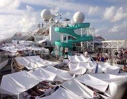 Kejadian Paling Heboh dalam Dunia Traveling Sepanjang 2013