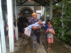 Seorang Balita Ditemukan Tewas Mengambang di Sungai