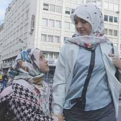 Ayse, Potret Muslim Cilik yang Menginspirasi dalam 99 Cahaya di Langit Eropa