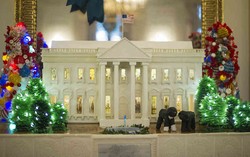 Replika Gedung Putih dari Gingerbread Ini Beratnya 136 Kg