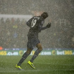 Welbeck Siap Manfaatkan Kesempatan dari Absennya Van Persie