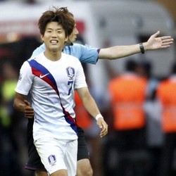 Leverkusen Rekrut Striker Muda Korsel