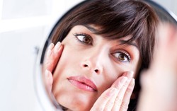 Penuaan Dini dan Gusi Berdarah Bisa Jadi Tanda Tubuh Kurang Nutrisi