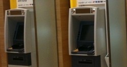 Polisi Jujur Ini Kembalikan Gaji Luthfi yang Tertinggal di ATM