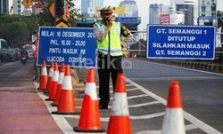 Uji Coba Penutupan Pintu Tol Dalam Kota Tidak Dilanjutkan Pekan Ini