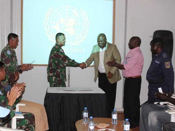 TNI Berhasil Membuat Jalan 40 Km di Kongo