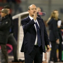 Napoli Imbang, Benitez Keluhkan Lapangan yang Buruk