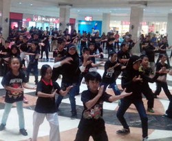 Ratusan Pesilat Yogyakarta Lakukan Flashmob di Mal