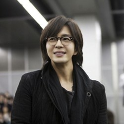 Bae Yong Jun Pacari Cewek 14 Tahun Lebih Muda