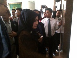 Rina Iriani Siap Buka-bukaan Dugaan Keterlibatannya dalam Korupsi Rp 18 M