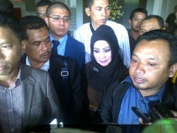 Diperiksa 6,5 Jam, Rina Iriani Dicecar 58 Pertanyaan Soal Subsidi GLA