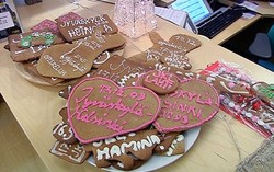 Di Finlandia, Naik Bis Bayar Pakai Gingerbread