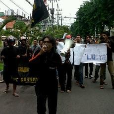 Bebaskan Tersangka Narkoba, Pengadilan Tinggi Jatim Dikecam