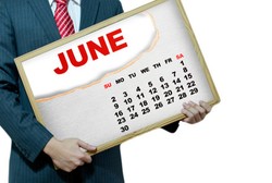 Juni: Masih Soal Rokok, Petisi Iklan dan RUU Pertembakauan