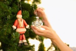 Orang-orang yang Alergi Natal, Penyakitnya Makin Parah Saat Natal Tiba