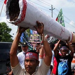 Rokok Makin Diperketat, Nasib 6,1 Juta Orang Terancam
