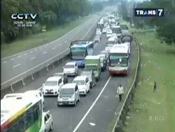 Kemacetan Jalur Puncak Jelang Libur