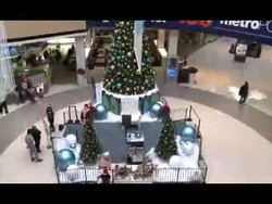 Santa Claus Tidak Selalu Berkulit Putih