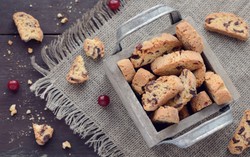 Kemas Cookies Natal dengan Cara Ini Agar Tampil Istimewa