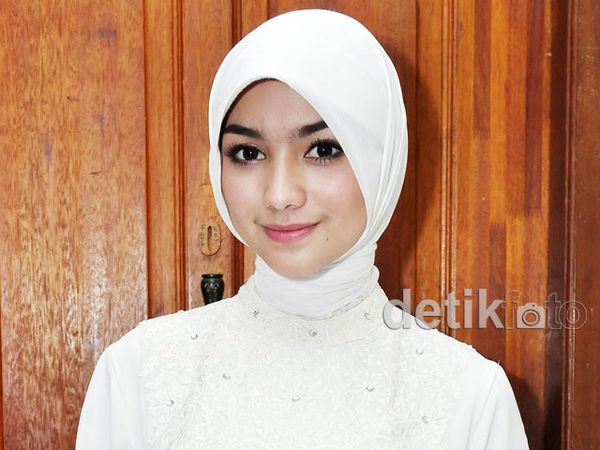 Citra Kirana Cantik Berhijab
