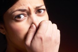 Terpapar Bau Badan Tidak Sedap Bisa Bikin Orang Lebih Murah Hati