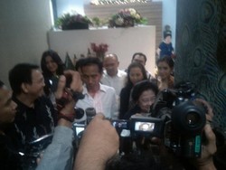 3 Jam Pertemuan di Rumah Ahok, Jokowi: Bu Mega Mau Gemukin Saya