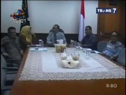 DPRD Pecah, Atut Pimpin Banten dari Bui