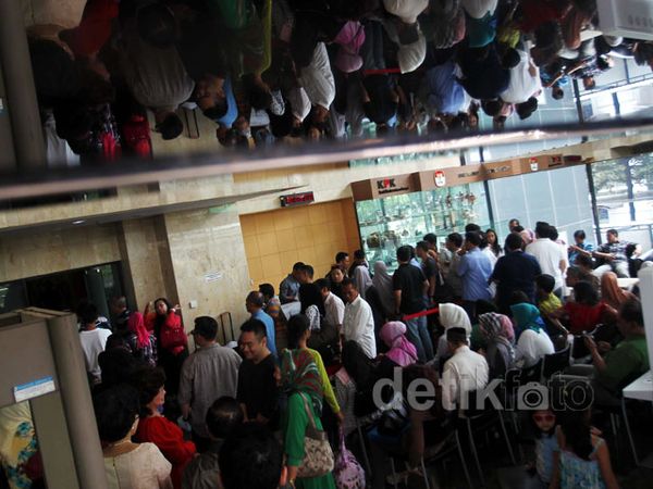 Natal, KPK Ramai Dikunjungi Keluarga Tahanan