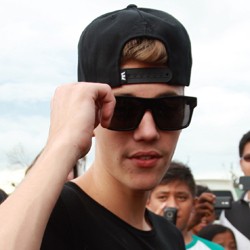 Justin Bieber: Beliebers, Saya Resmi Pensiun