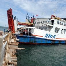 KMP Gilimanuk Alami Kecelakaan di Pelabuhan Ketapang