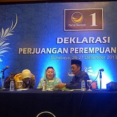 Sinta Nuriyah Ceramahi Caleg NasDem Supaya Bisa Bersaing dengan Pria