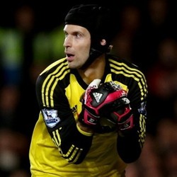 Chelsea Disebut Membosankan, Cech: Yang Penting Dapat Trofi