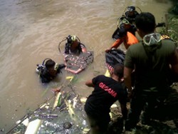 2 Penumpang Innova yang Terjun ke Jurang Ditemukan Tewas