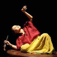 Terinspirasi Tari Cokek, DLDC Hadirkan Goyangan Sensual Minimalis 