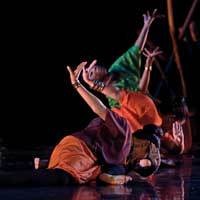 Jamu dan Air Putih, Cara Menjaga Stamina Bagi Penari